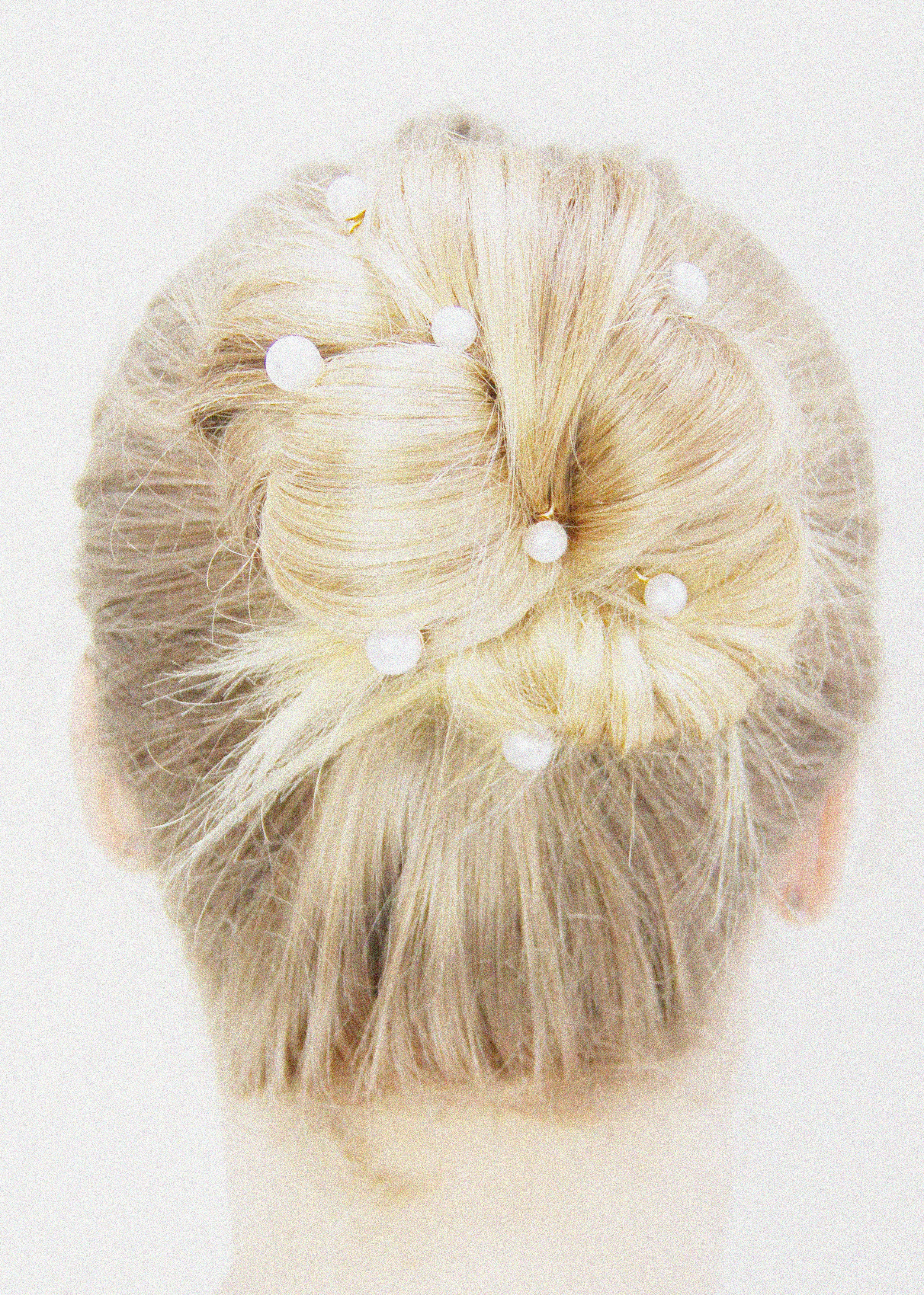 Set of 4 Pearl Hair Pins